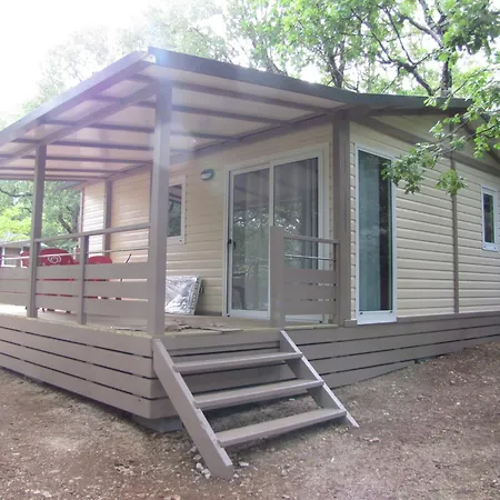 Campsite Les Chenes Verts 3*