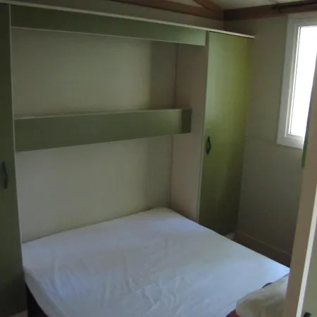 Les Chenes Verts Campsite Vogue